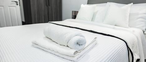 3 bedrooms, iron/ironing board, free WiFi, bed sheets