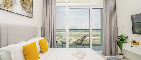 Comfort Studio | Individually furnished, iron/ironing board, free WiFi