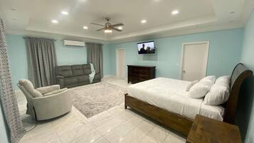 9 bedrooms, iron/ironing board, WiFi, bed sheets