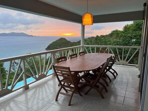 Outdoor dining - Newly-updated, spacious, private foot path to beachfront, stunning ocean views
 (Road Town)