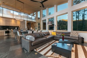 TV, fireplace, offices