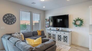 Smart-TV, videospill og fotballspill