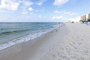 On the beach - Westwind 204- 5 Star View! Gulf Front! Location X3! Desired Home! (Gulf Shores)