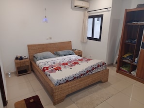 1 camera, ferro/asse da stiro, Wi-Fi gratuito, lenzuola