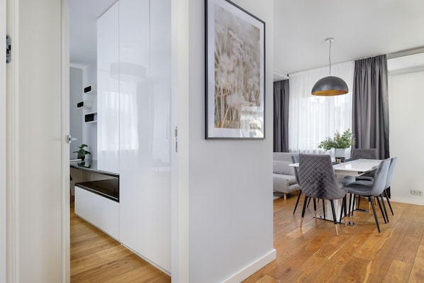 Living room - Stylish Kraków Apartment by Renters (Kraków)