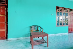 Reception - SPOT ON 92873 Losmen Parikesit (Parangtritis)