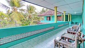 Lobby - SPOT ON 92873 Losmen Parikesit (Parangtritis)