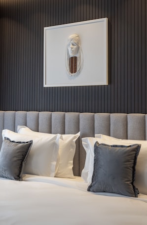 Superior Double Room | 1 bedroom, Frette Italian sheets, premium bedding, minibar