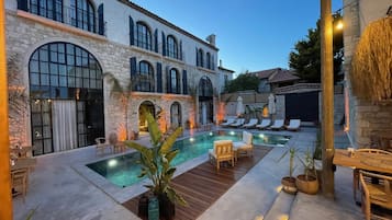 Fachada de la propiedad