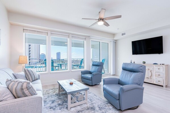 Living area - Sea Glass 409- You don't want to be the only one that didn't visit Gulf Shores! (Gulf Shores)