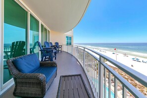 Property grounds - ☀️Beach Front-Balcony-Pool-Aqua Resort 401☀️ (Panama City Beach)
