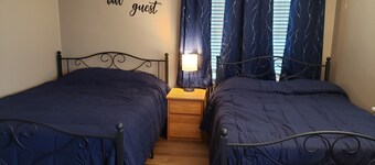 Efficiency Apt located between State College & Altoona Pa, minutes from I-99.  