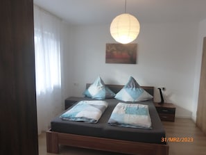 1 bedroom, travel crib, free WiFi, bed sheets