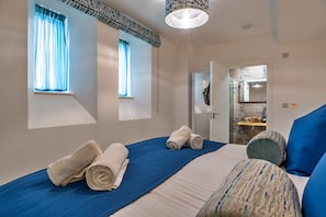 3 bedrooms, free WiFi, bed sheets