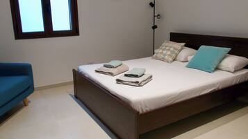 1 Schlafzimmer, Reisekinderbett, kostenloses WLAN, Bettwäsche