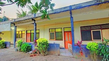 Mặt tiền nơi lưu trú