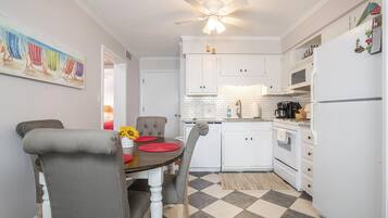 Condo, 2 Bedrooms | Private kitchen | Fridge, oven, coffee/tea maker, toaster