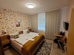 Basic Quadruple Room | Bed sheets - 38871 (Ilsenburg)