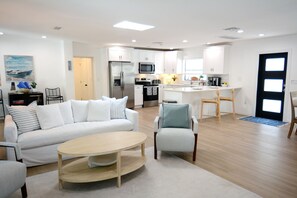 Ferienhaus, 3 Schlafzimmer | Wohnbereich | Smart-TV