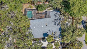 House, 3 Bedrooms | Aerial view