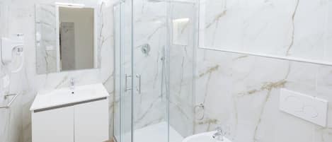 Habitación doble Deluxe, 1 habitación | Baño