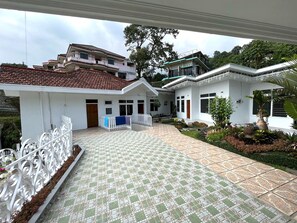 Lobby - OYO LIFE 92844 Penginapan Cibodas (Pasuruan)