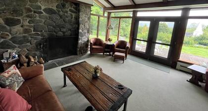 Mountain Views /Cannon Mtn.- Big discounts for weekly and monthly rentals.
