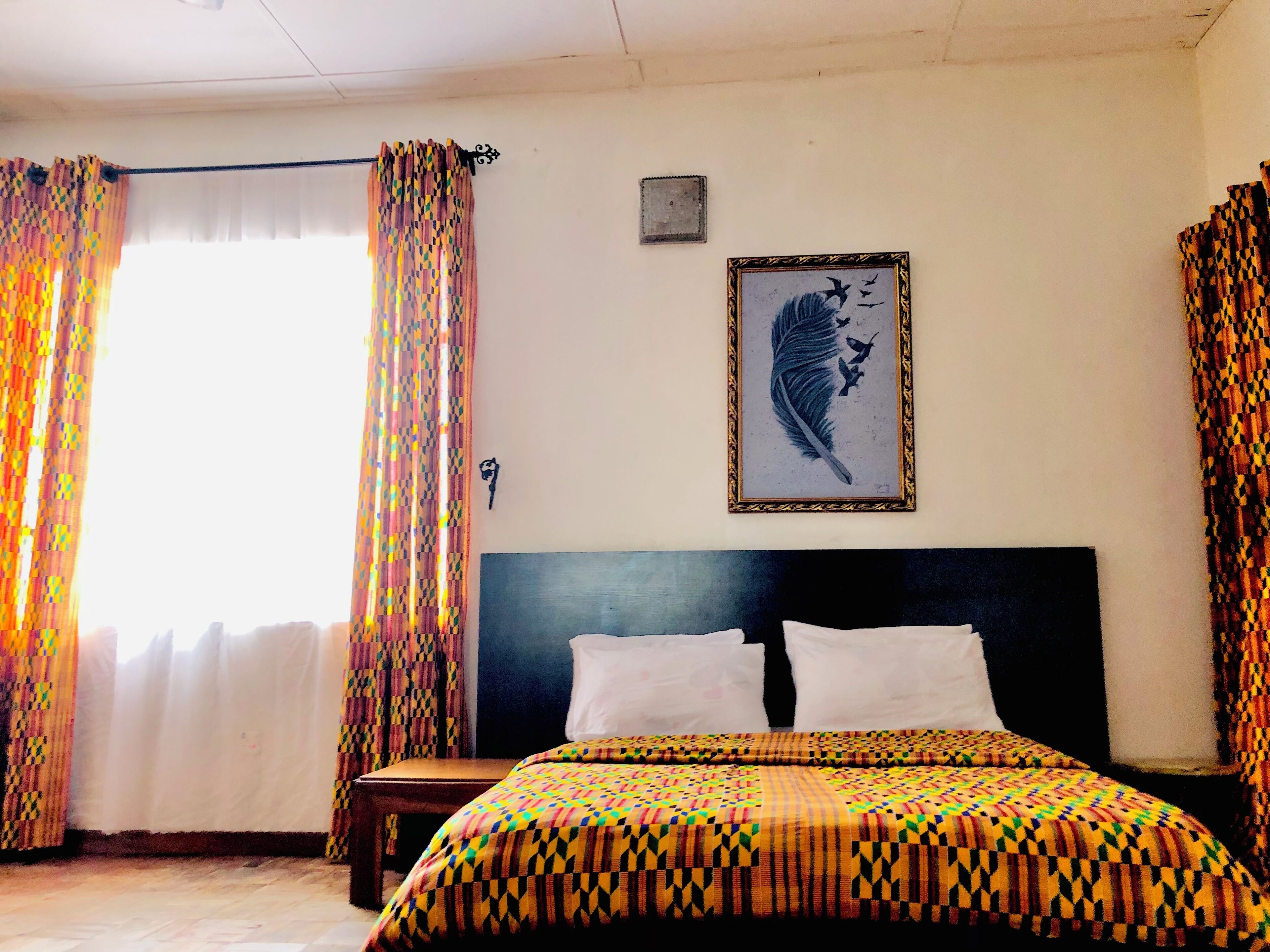 Wifi gratis y ropa de cama 