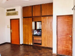 Free WiFi, bed sheets - GRACE LODGE ONITSHA (Onitsha)