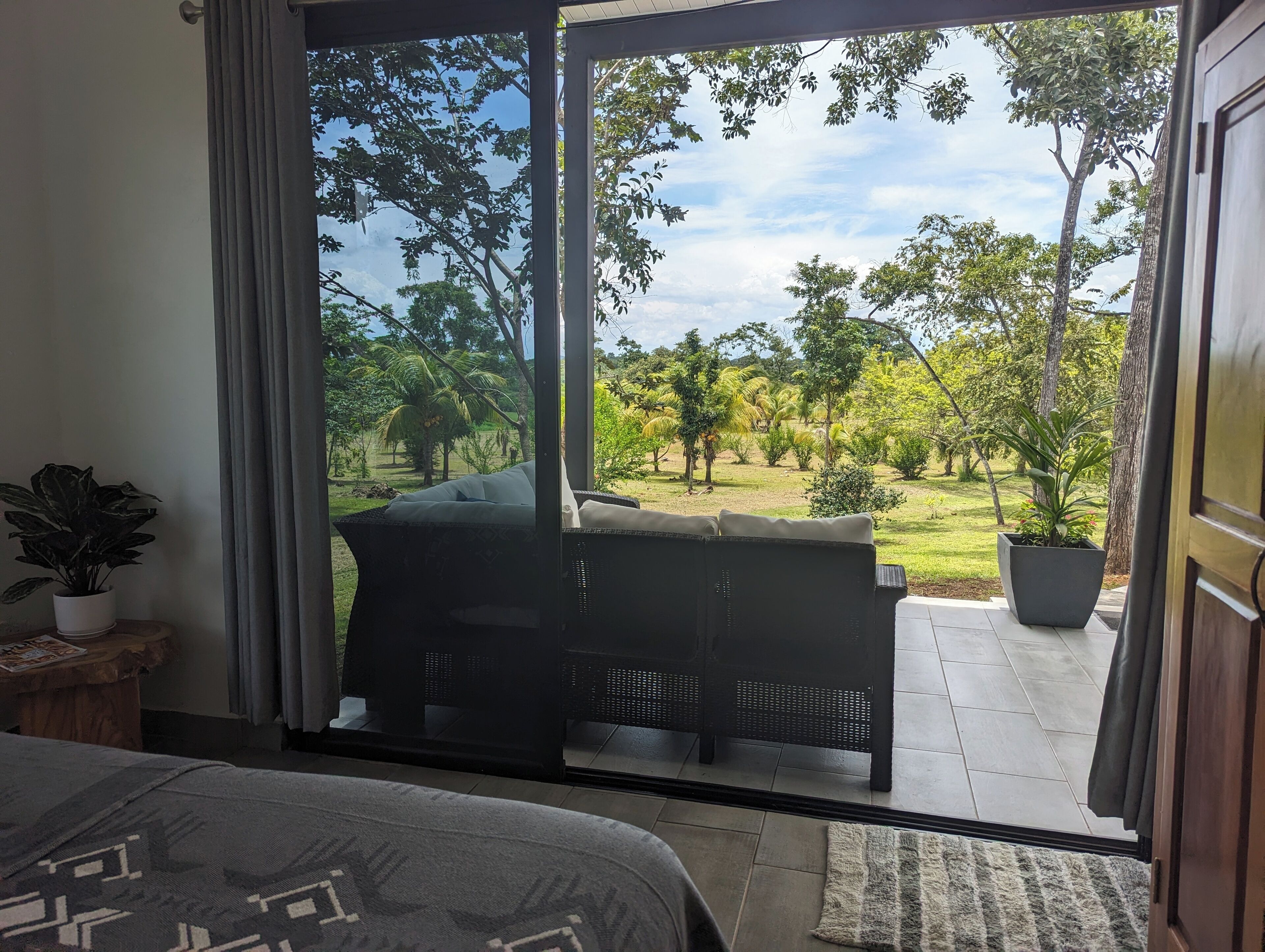 2 bedrooms, in-room safe, iron/ironing board, free WiFi