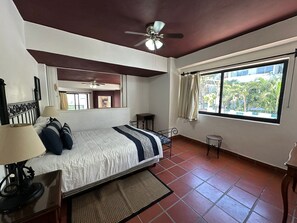 2 quartos, cofres nos quartos, Wi-Fi, roupa de cama