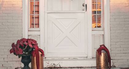 1830 Farmhouse at Becker Farms & Vizcarra Vineyards in Upstate New York