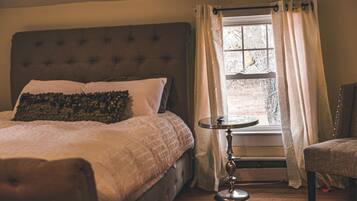 3 chambres, bureau, fer et planche Ă repasser, lit parapluie