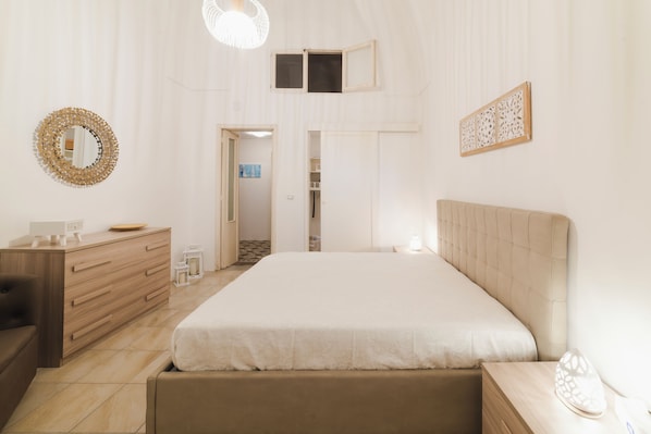 3 chambres, fer et planche à repasser, Wi-Fi gratuit, draps fournis