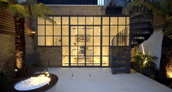 House, Multiple Beds | Property grounds