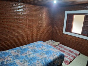 5 Schlafzimmer, Bügeleisen/Bügelbrett, WLAN