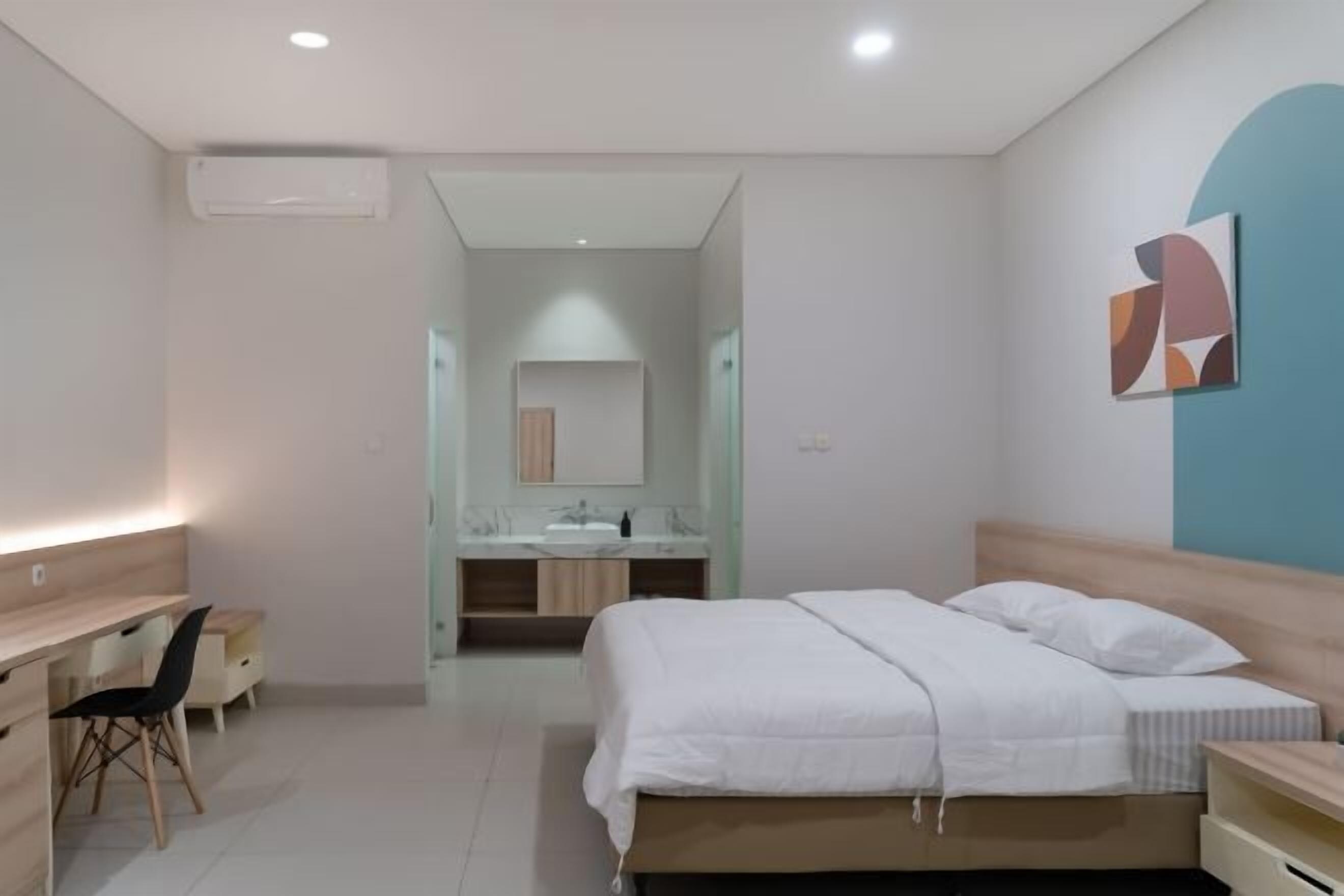 Bàn, khu vực làm việc phù hợp cho laptop 