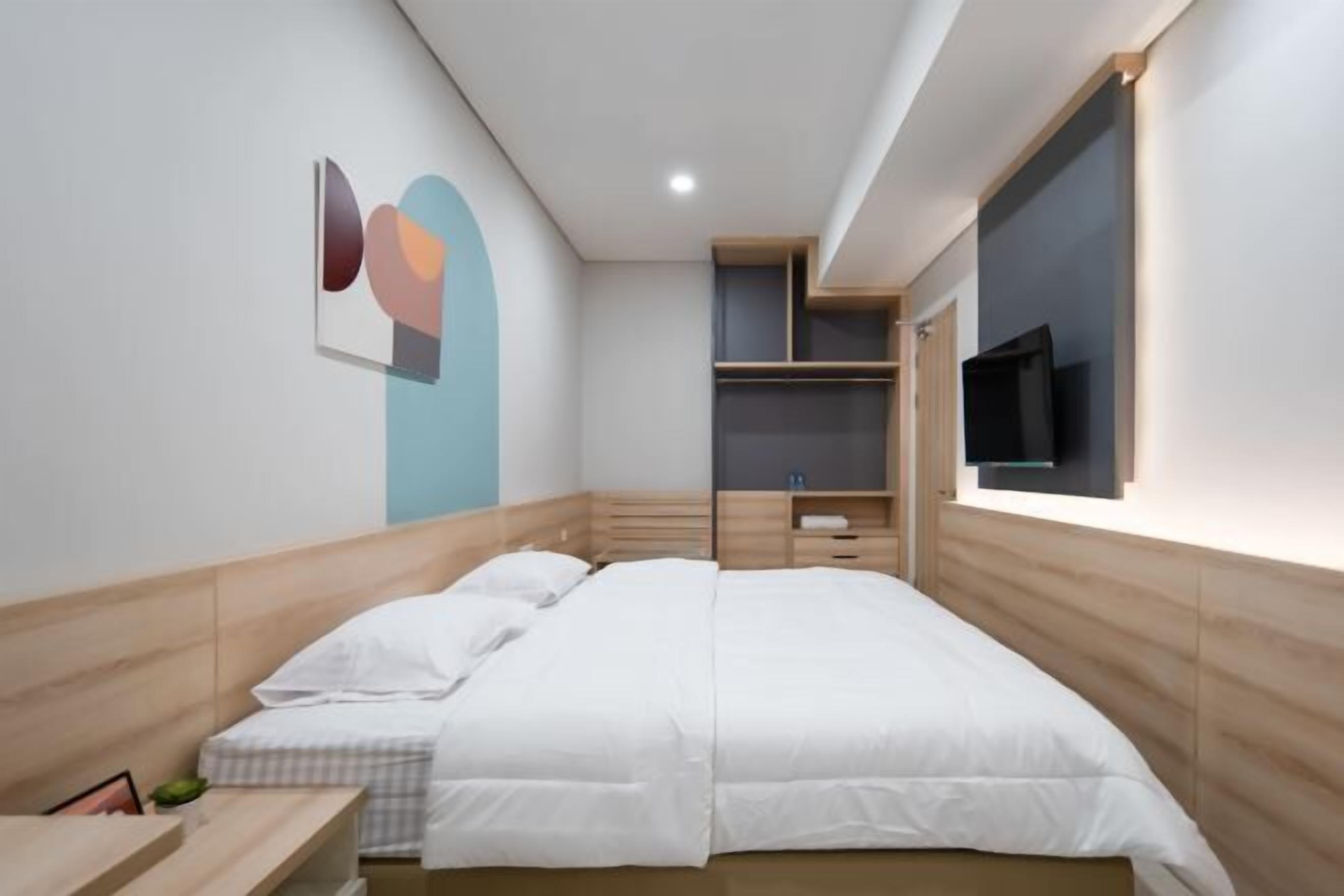 Bàn, khu vực làm việc phù hợp cho laptop 