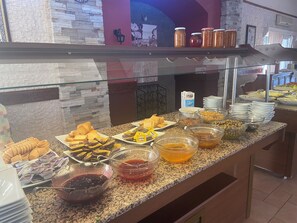 Petit déjeuner buffet compris tous les jours