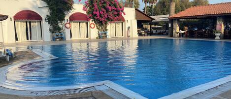 Seasonal outdoor pool