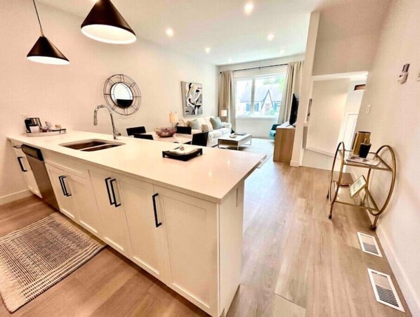 Interior - Nest in the City - close to The Forks & Downtown
(Winnipeg)