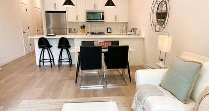 Nest in the City - close to The Forks & Downtown