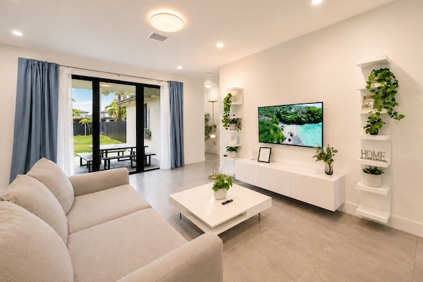 50-inch Smart TV with digital channels, Netflix, Hulu