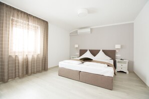 免費迷你吧、布置獨特、書桌、遮光布/窗簾