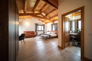 4 bedrooms, internet, bed sheets