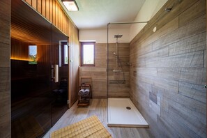 Shower, hair dryer, towels - Villa Antea with private pool. Istria, Hrboki. (Hrboki)