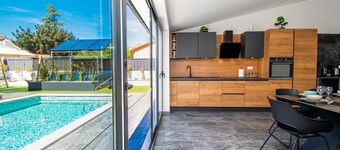 Villa Paradise with Private Pool in Medulin- Istria