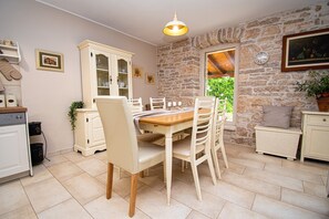 Dining - Beautiful stone Villa D'Vita with a private pool (Tinjan)