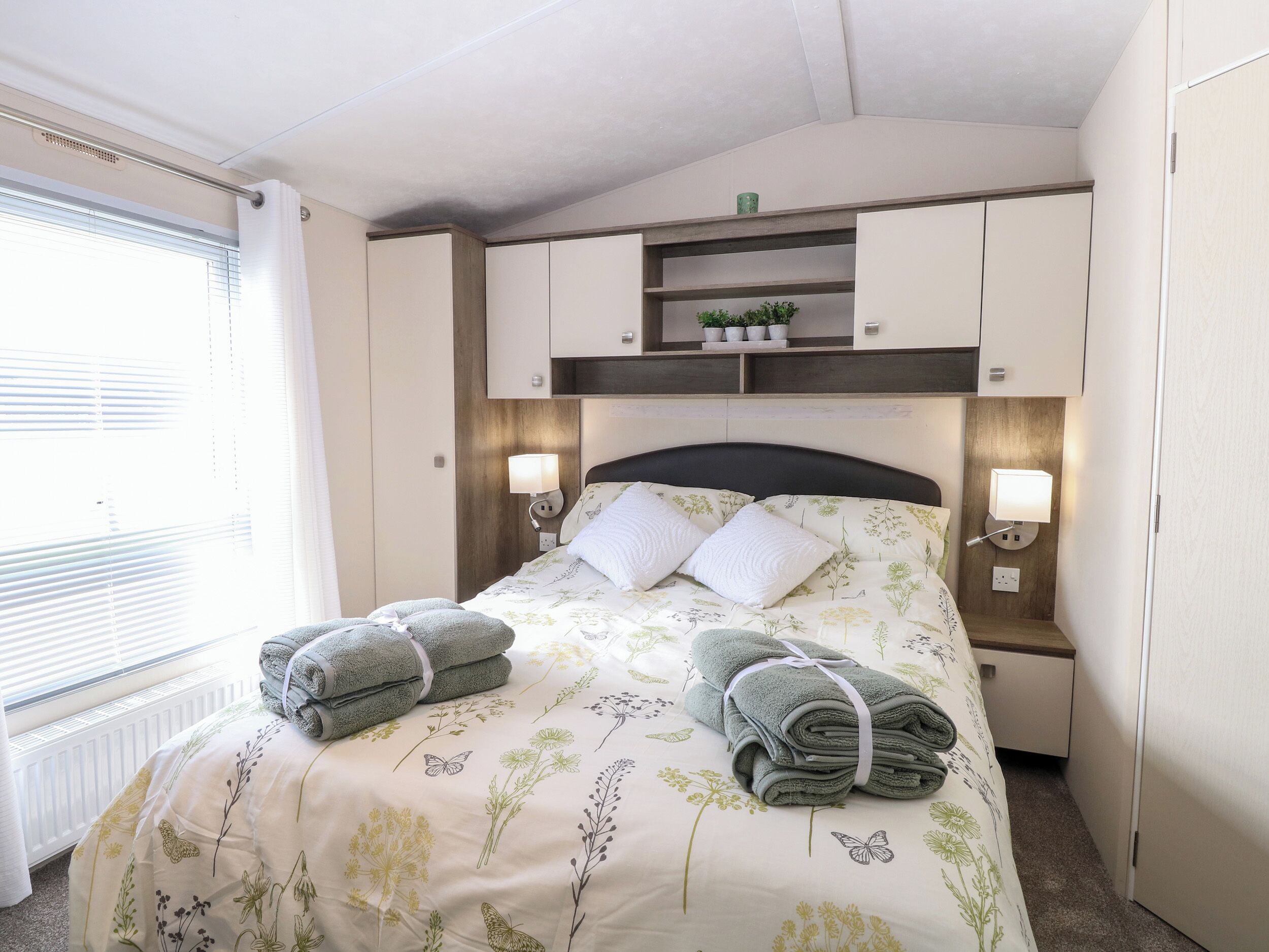 2 bedrooms, individually decorated, individually furnished, free WiFi