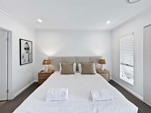 3 camere, ferro/asse da stiro, Wi-Fi gratuito, lenzuola